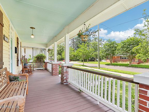 5th image of 1487 CHALLEN Avenue