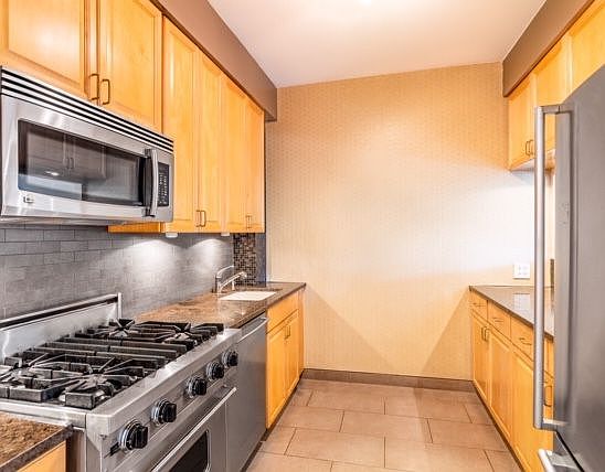 3rd image of 5 Mount Morris Park W APT 5C