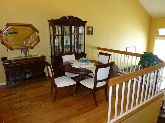 5th image of 24432 Hampton Dr Unit B