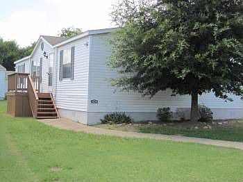 1st image of 2525 Sunny Hills Dr