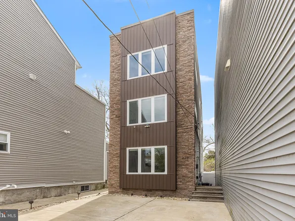 339 Delmar St, Philadelphia, PA 19128