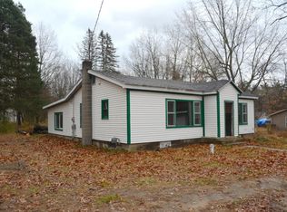 2617 S Patterson Rd, Wayland, MI 49348