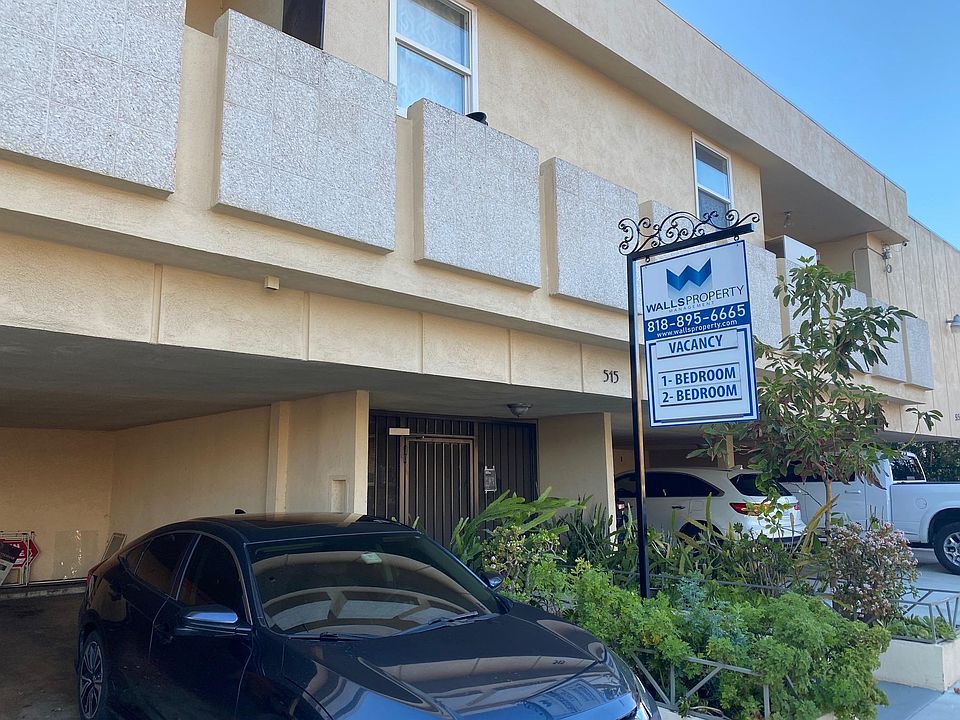 Building - Entrance