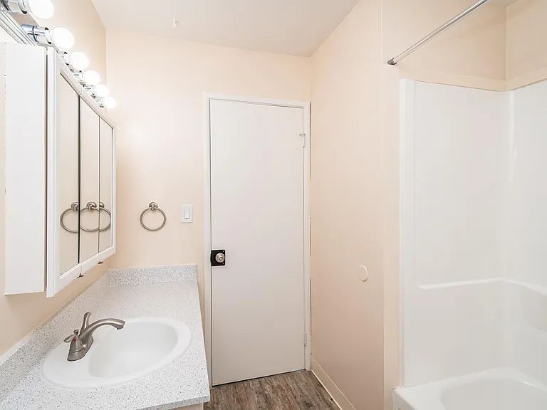 OakHill Townhomes — Photo 23