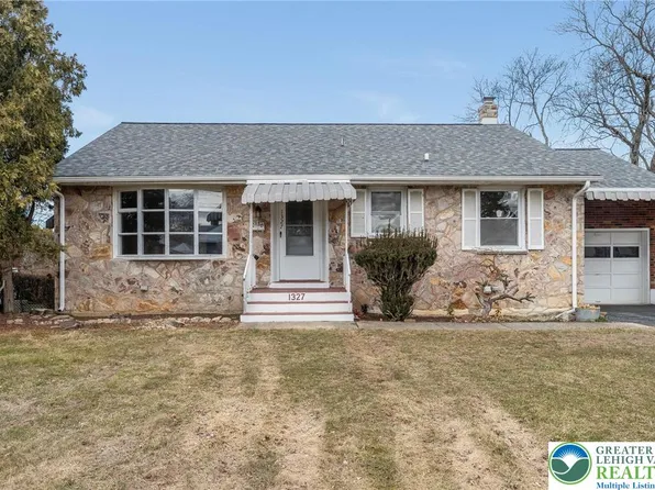 1327 W Wyoming St, Allentown, PA 18103