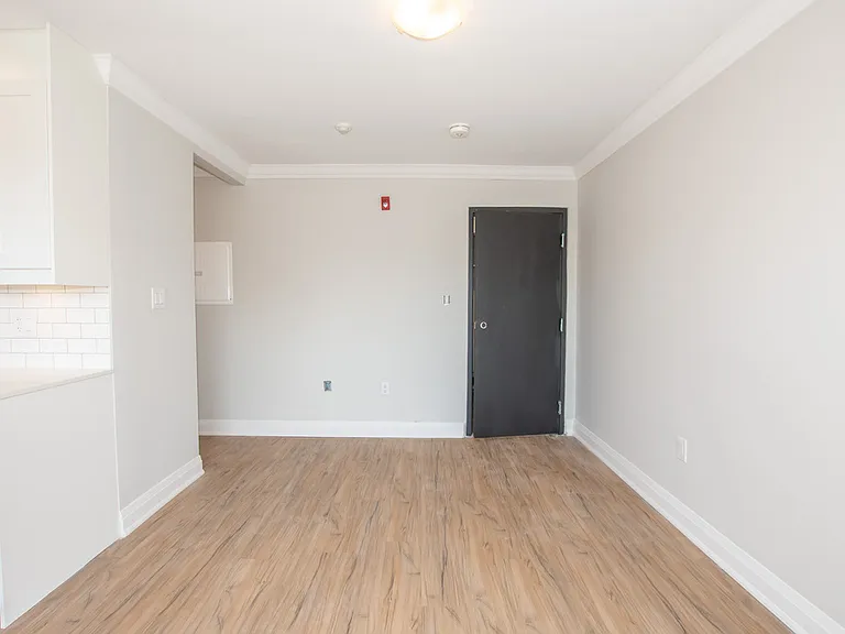 81 Empire St #10 — Photo 8