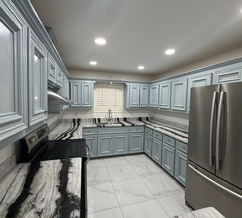 2nd image of 4304 W Rogers Rd