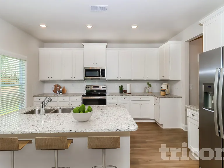 142 Kingshall Rd — Photo 4