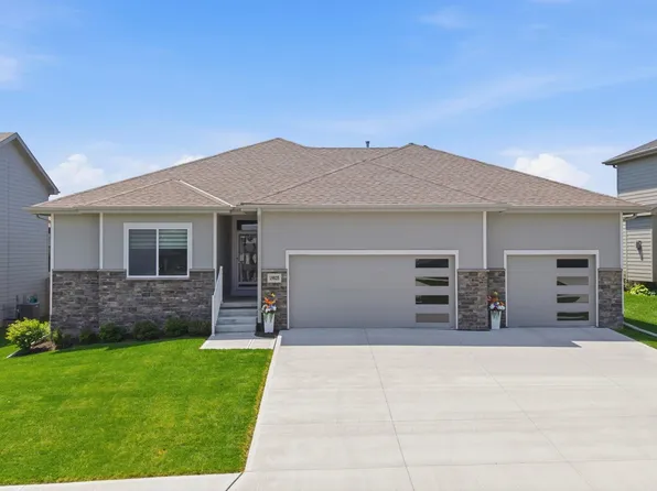 19825 Briar St, Gretna, NE 68028