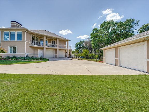 2nd image of 167 Panorama Cir