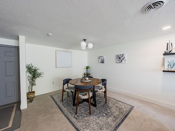 3rd image of 255 North Rd Unit 201