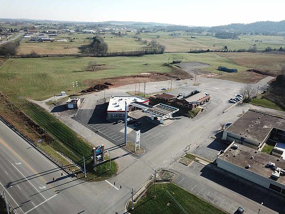 4th image of 115 Gardner Ln