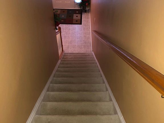 4th image of 328 Camerton Ln