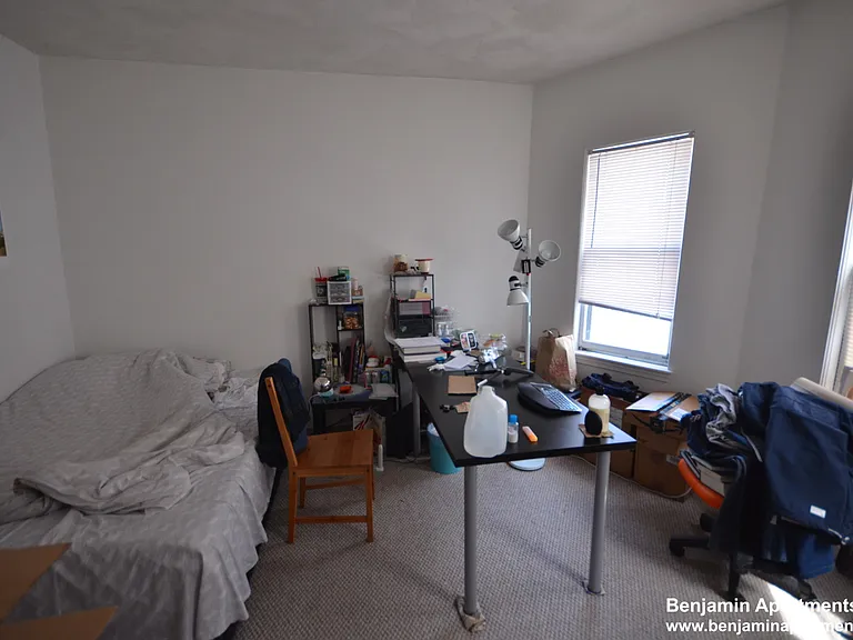 26 Haskell St #5 — Photo 2