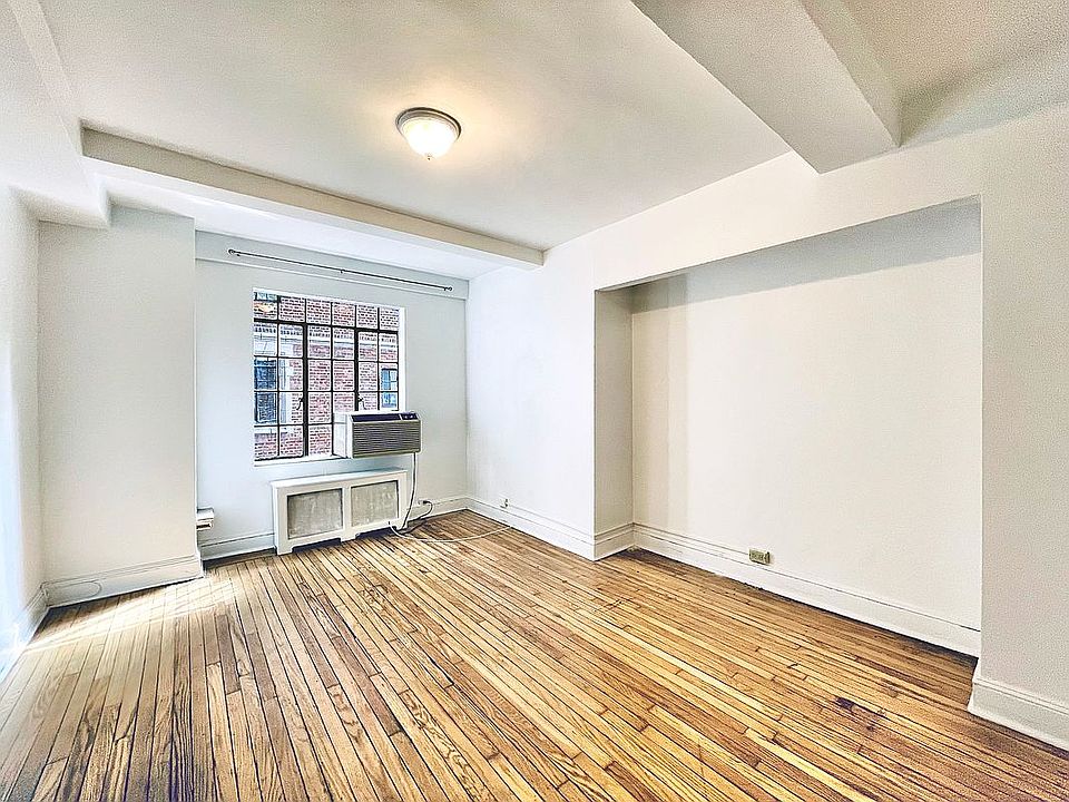 1st image of 25 Tudor City Pl APT 406