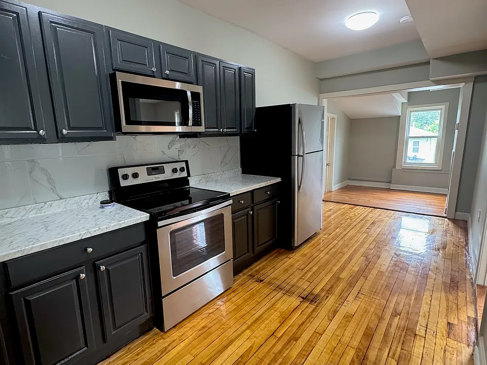 4 Norwood St #4