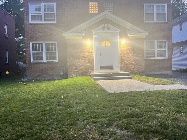 594 Western Ave #1