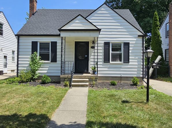 1016 Grove Ave
