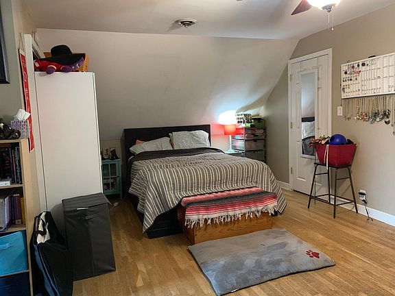 5th image of 3313 N Southport Ave APT 2