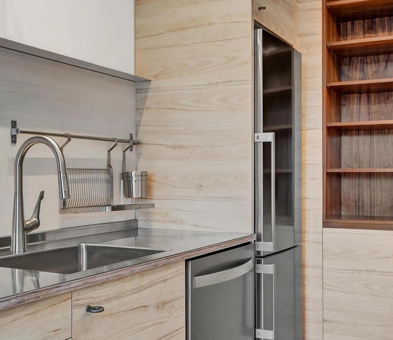 2 bed, 1075 sqft, $2,900 — Photo 3