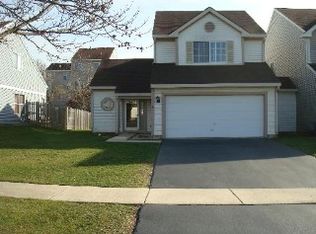 31 E Rustic Ln, Round Lake Beach, IL 60073