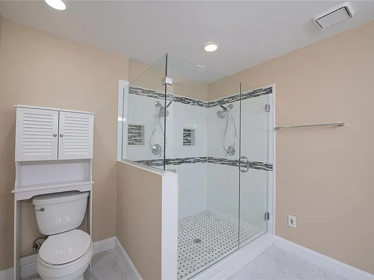 3275 Lenox Rd NE #207 — Photo 14