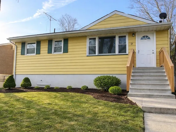 40 Liberty St, Freehold, NJ 07728