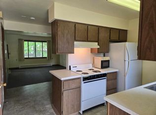 521 E Grand Ave #B, Rosholt, WI 54473