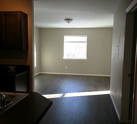 3rd image of 34 W Evergreen Dr APT J