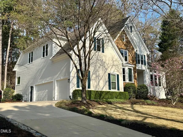 203 Briardale Ave, Cary, NC 27519