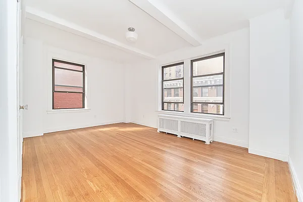 Rented by Living New York | media 11