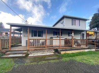 210 SW Strawberry Ln, Waldport, OR 97394