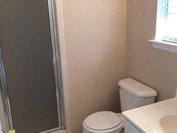 Master bath w/shower