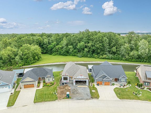5th image of 9692 Heron Way