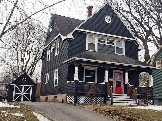 1st image of 39 Bishop Ave