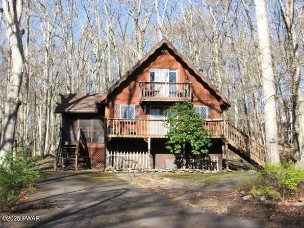 813 Dogwood Ct, Lords Valley, PA 18428