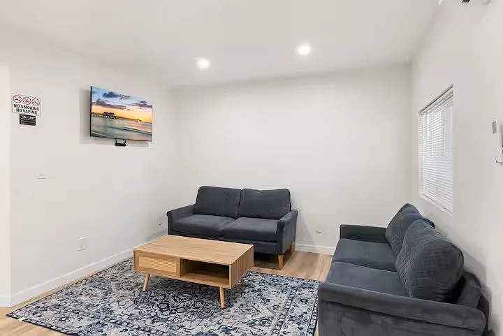 1 bed, 500 sqft, $2,300 — Photo 4
