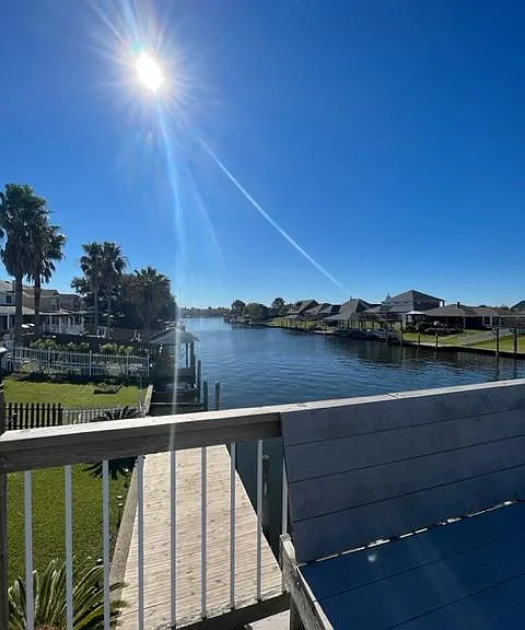 368 Marina Dr — Photo 1
