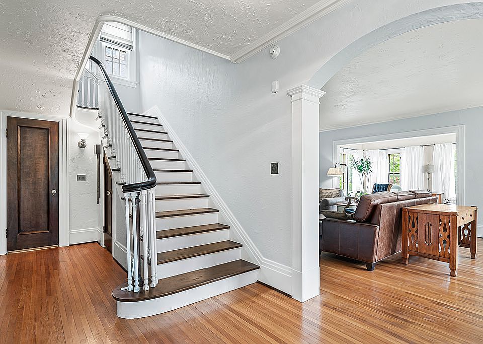 370 Woodbridge Ave, Buffalo, NY 14214 Zillow