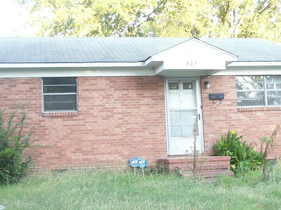 1st image of 305 Gant St