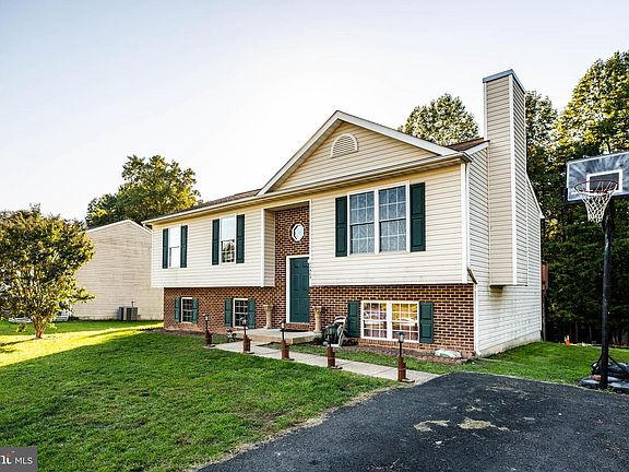 2nd image of 11405 Woodland View Dr