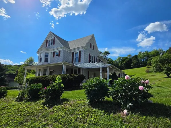 5185 Glen Echo Rd, Glen Rock, PA 17327