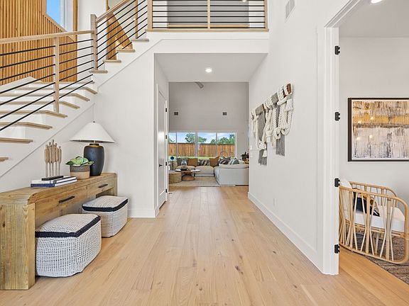 3rd image of 1404 Hidden Cove Dr
