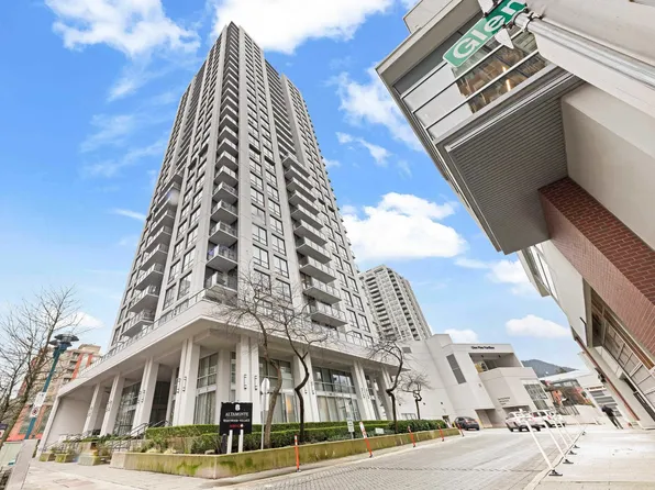 2979 Glen Dr #2501, Coquitlam, BC V3B 0B2