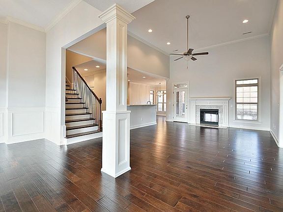 2nd image of 1205 Harrison Glen Ln
