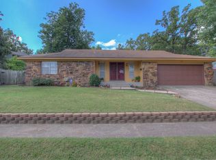 310 W Prattwood Dr S, Sand Springs, OK 74063