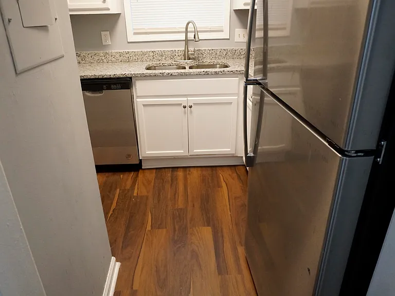 5489 Park Pl S — Photo 9