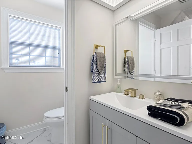 200 Sunstone Ct #GUEST HOUSE — Photo 22