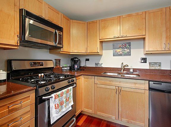4th image of 1314 Forestdale Ct #1314
