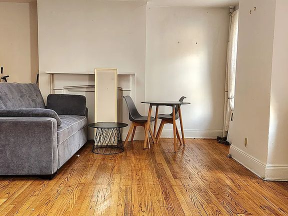 3rd image of 250 E 75th St Floor W4